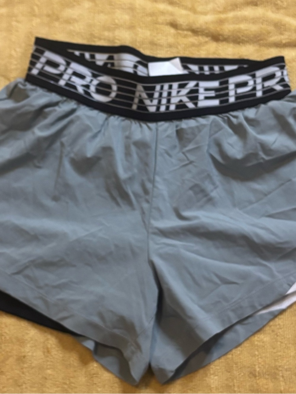 Nike Men’s Light Gray Athletic Shorts with Branded Waistband